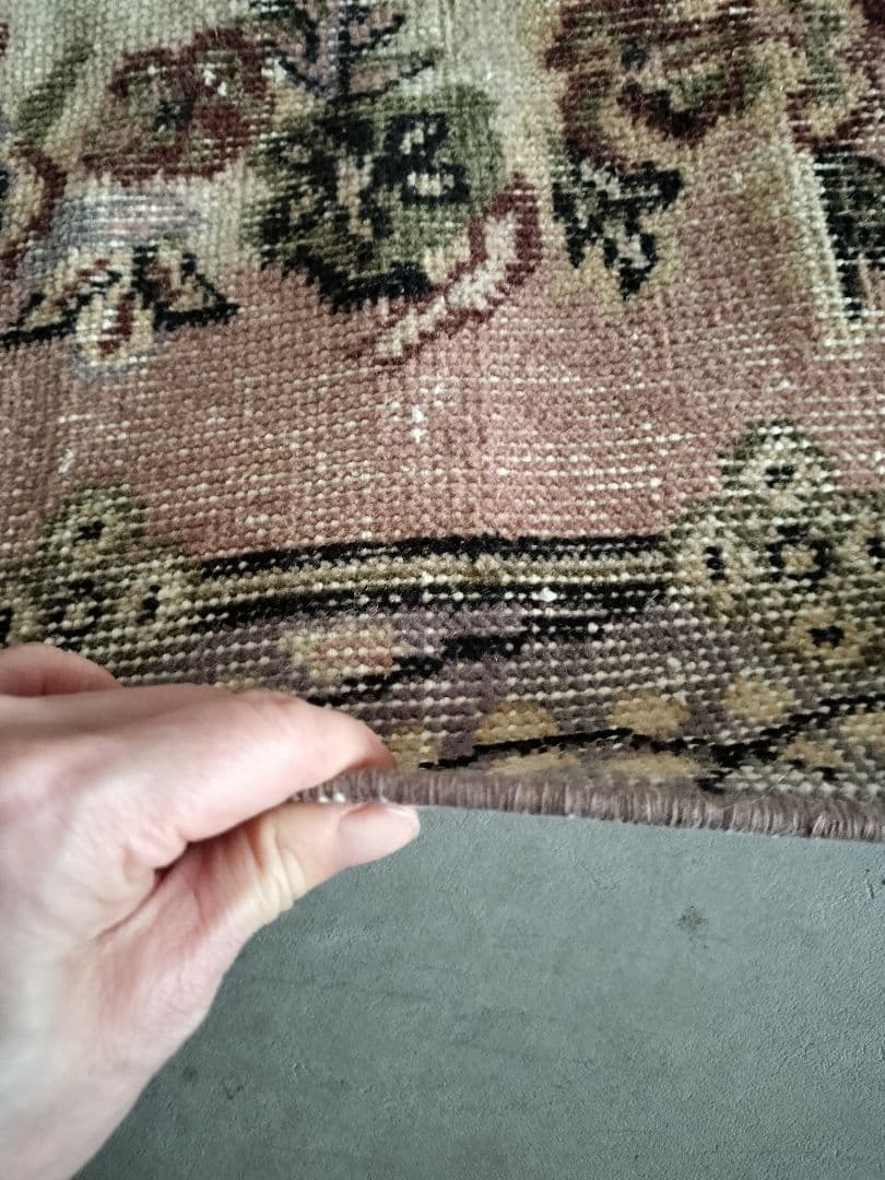 くすみピンクとグレーのヴィンテージトルコラグ　石田ゆり子さん　No.664