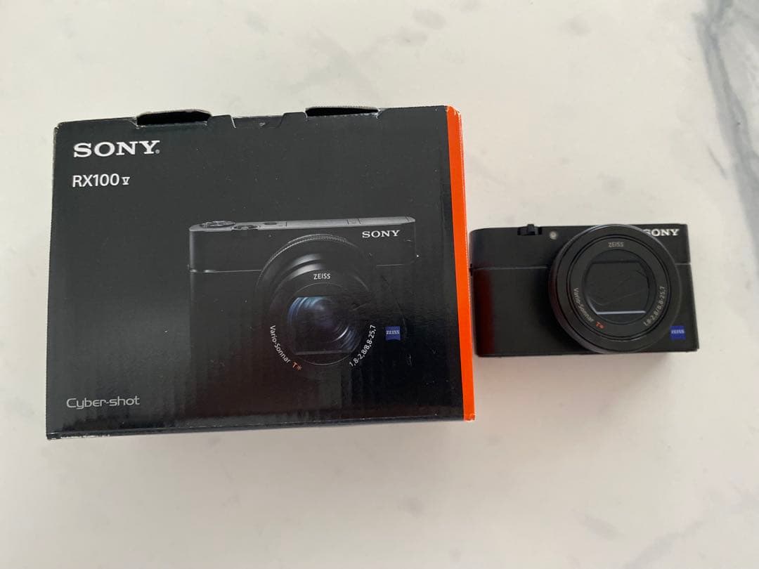 sony rx100m5a ［コンパクトデジタルカメラ］