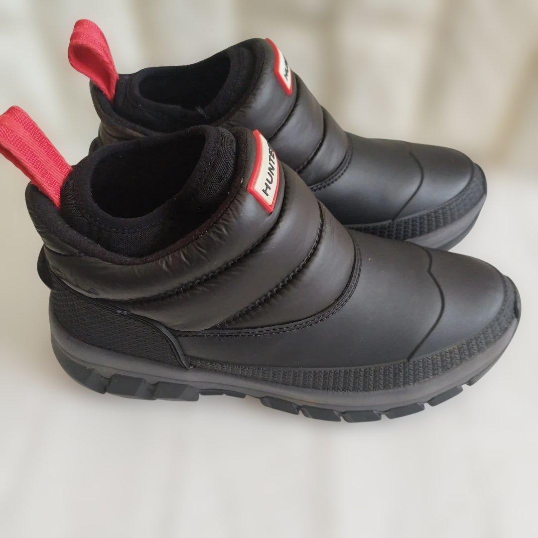 HUNTER インシュレイティドスノーアンクルブーツ　ショートスノーブーツ 24