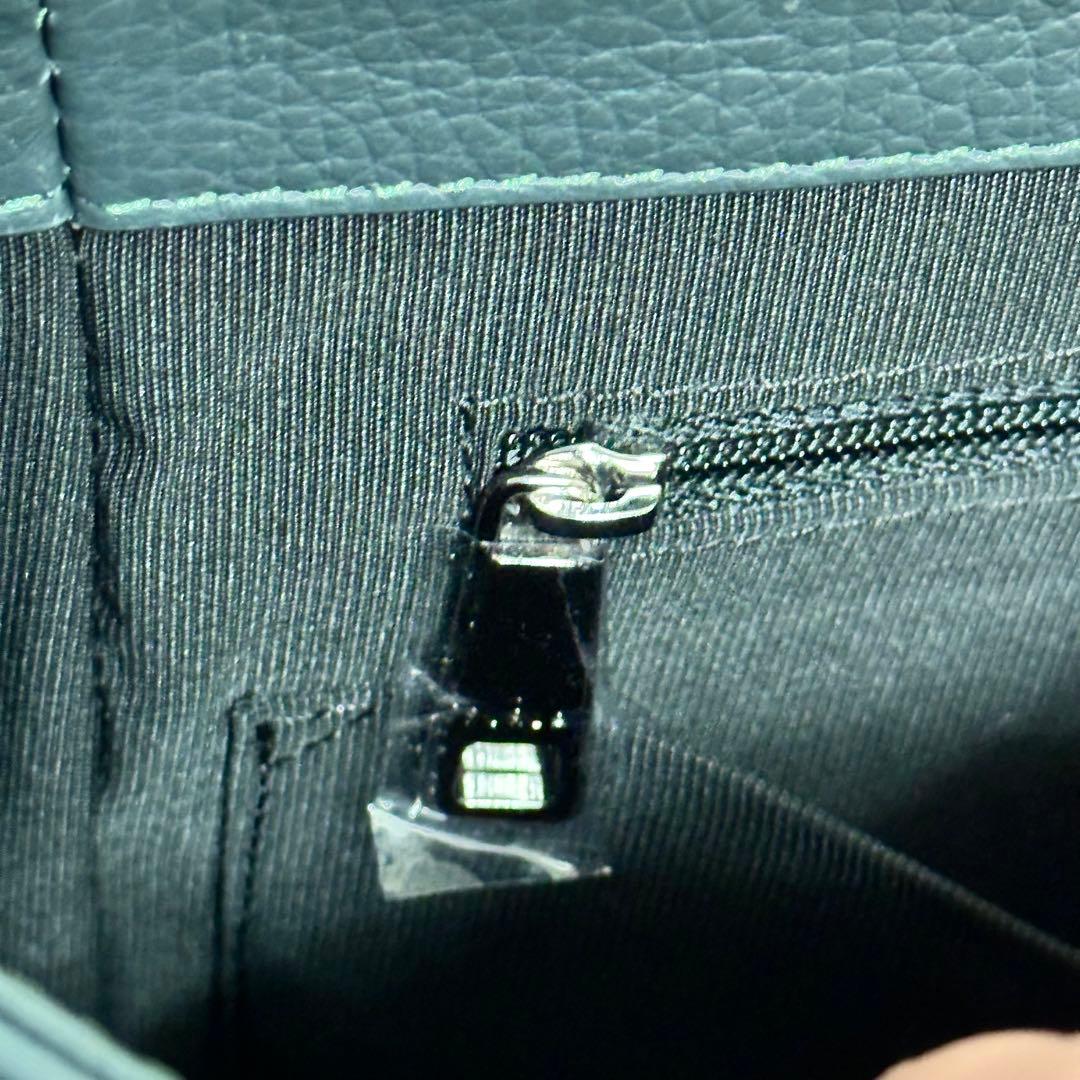 現行モデル☆定価77000円☆ほぼ未使用☆フルラ☆メッセンジャーバッグ☆グレー