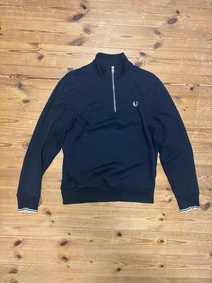 【即出荷可】FRED PERRY/ワンポイントロゴ刺繍 ハーフジップスウェット