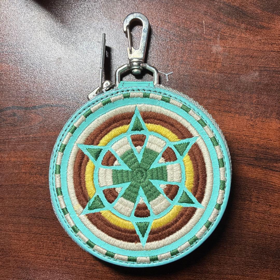 black means ケース 水色