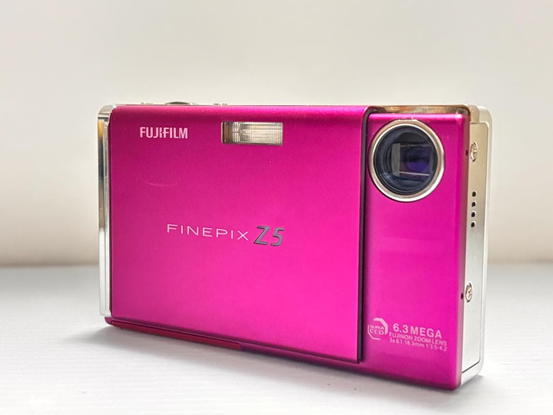 美品 FUJIFILM FinePix Z5fd ラズベリーレッド 付属品あり