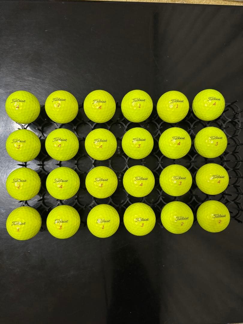 新品に近い　送料込み　タイトリスト　PRO V1x ロストボール 24球セット