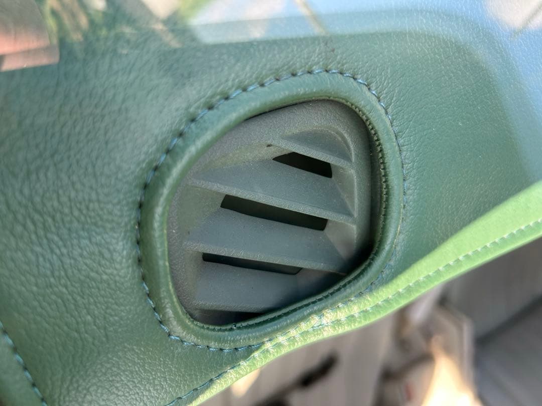 カ*ズ様 日産　フィガロ用　合皮製ダッシュボードカバー