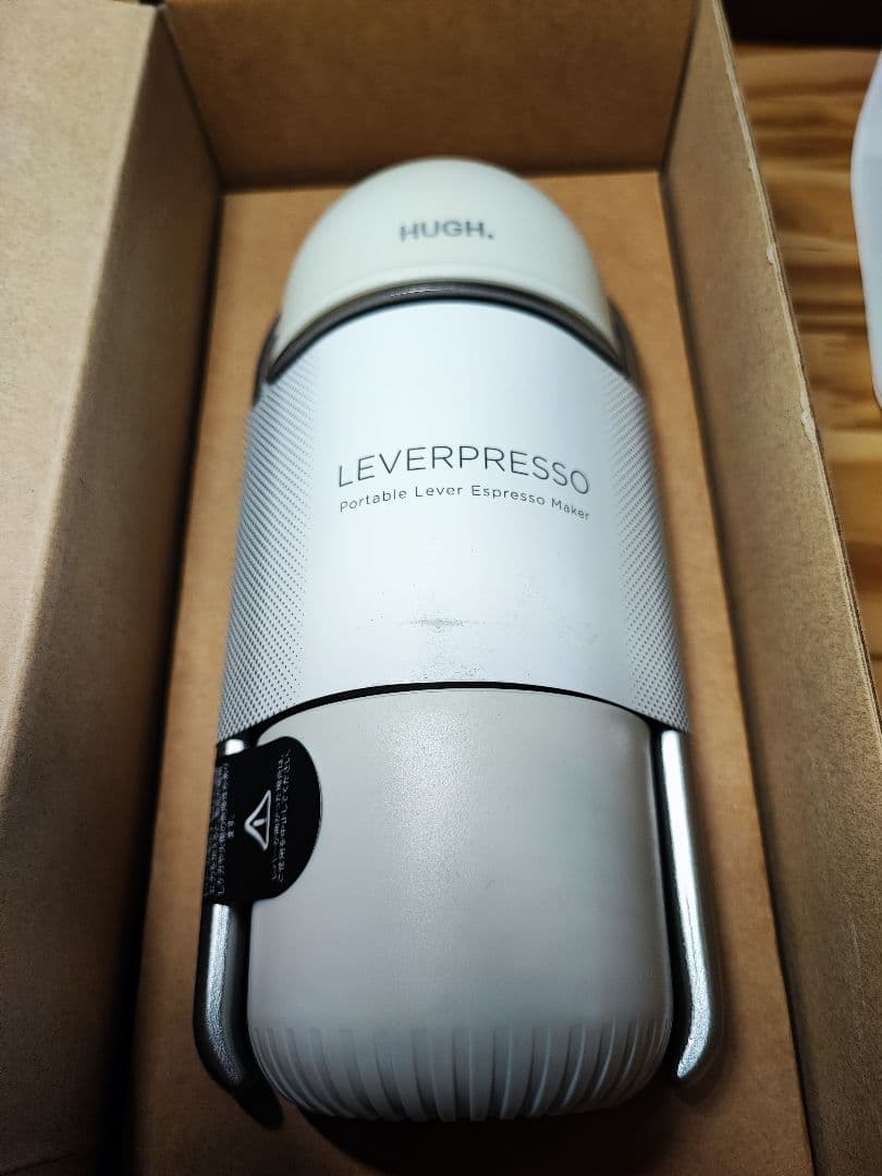 れ*い様 HUGH　LEVERPRESSO ホワイト