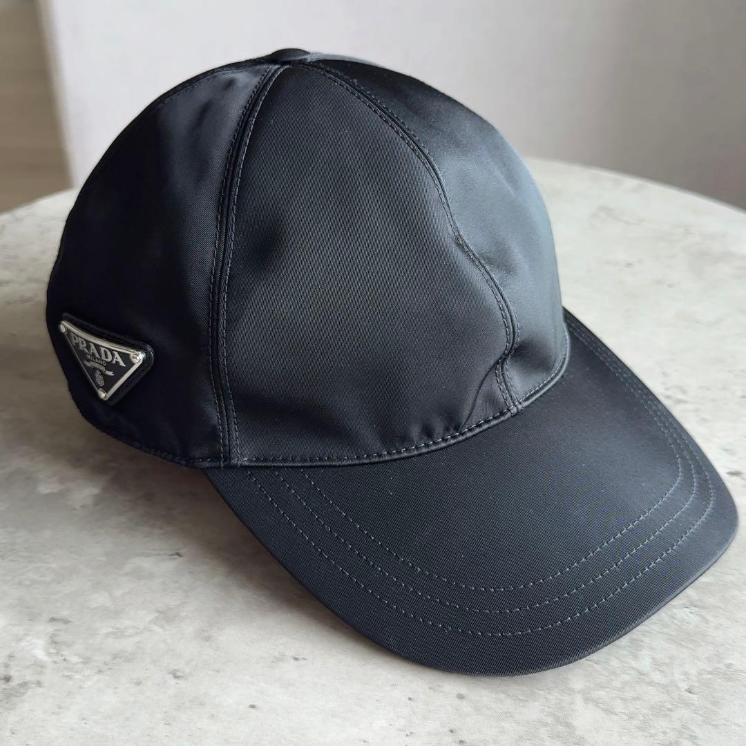 【過去にあんしん鑑定済】PRADA プラダ　ナイロンキャップ ロゴプレート　帽子