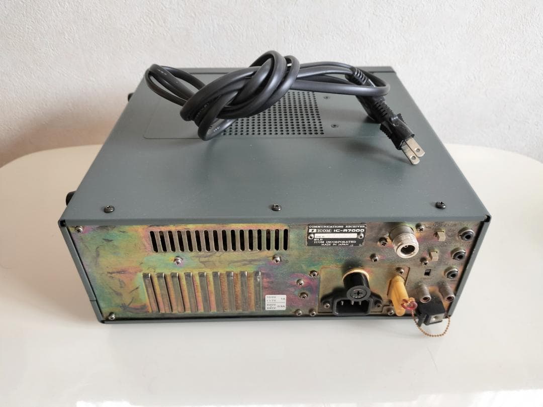 ICOM IC-R7000 広帯域受信機