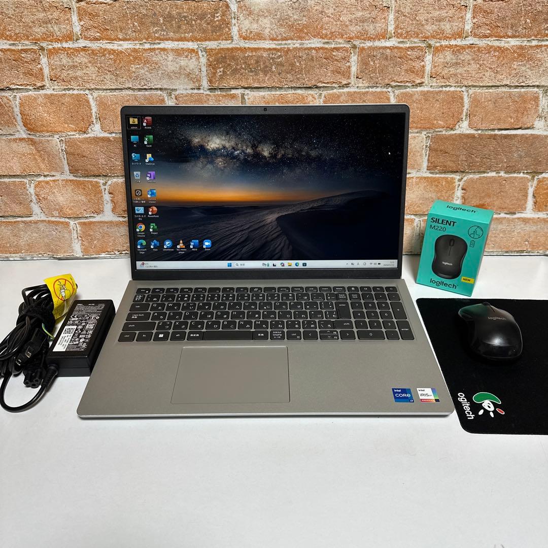 美品DELLノート PC Core i7 第11世代　メモリ16GB Win11