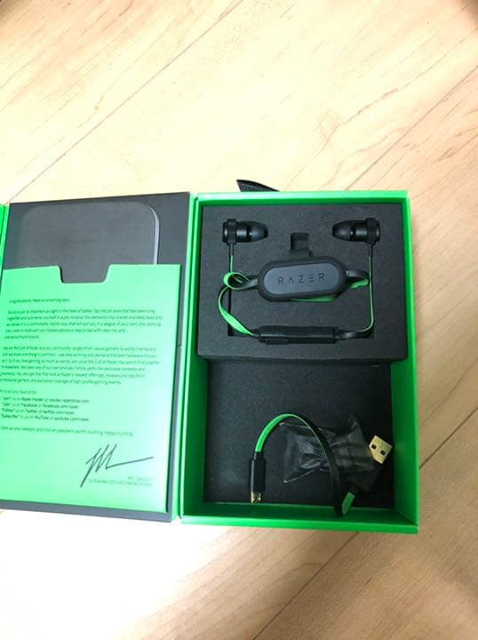 イヤホン rezer Bluetooth