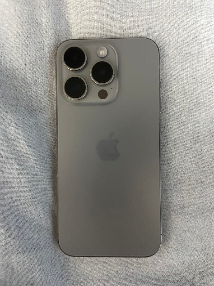 iPhone 15 pro 256GB 最大容量92%