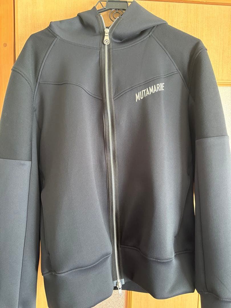 MUTAMARIE ブラックパーカー L