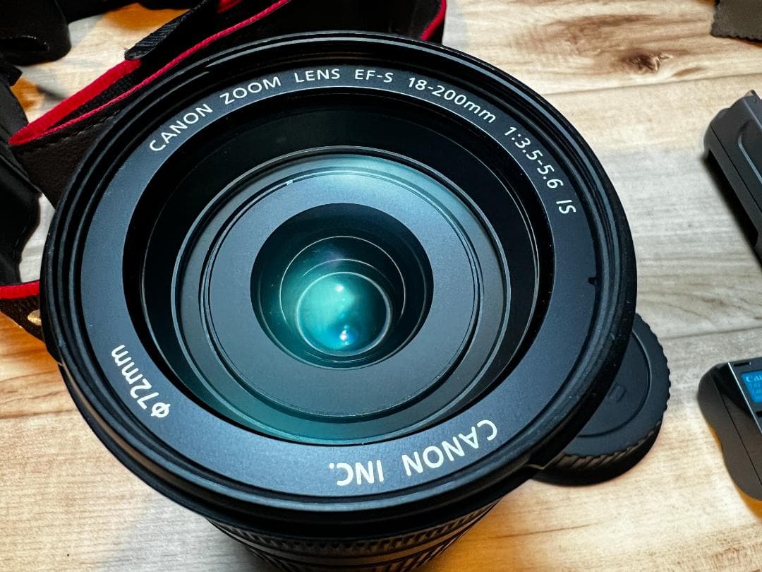 コ*ト様 canon デジタル一眼 EOS 50D 本体・望遠レンズ・バッテリー