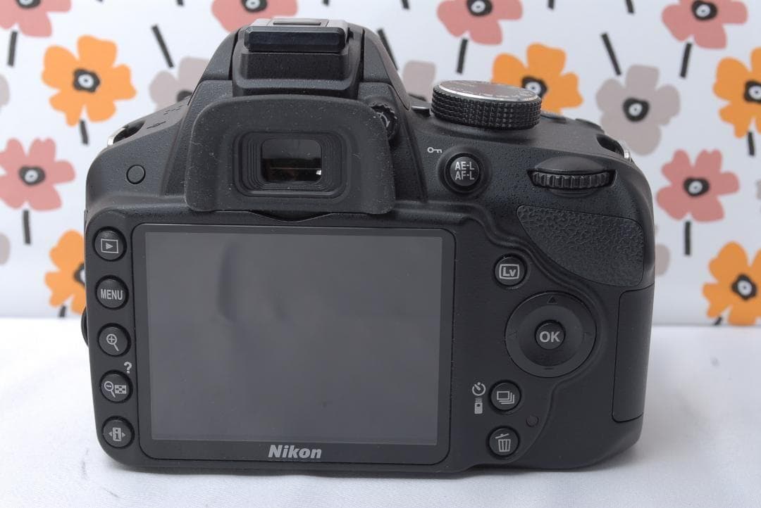 ❤Nikon D3200❤Wレンズセット❤付属品たくさん！❤スマホ転送OK❤