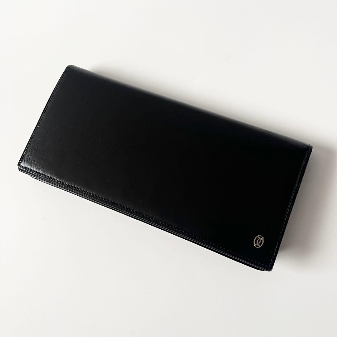 カルティエ　パシャライン　二つ折り　長財布　レザー　黒　ブラック　ロゴ金具