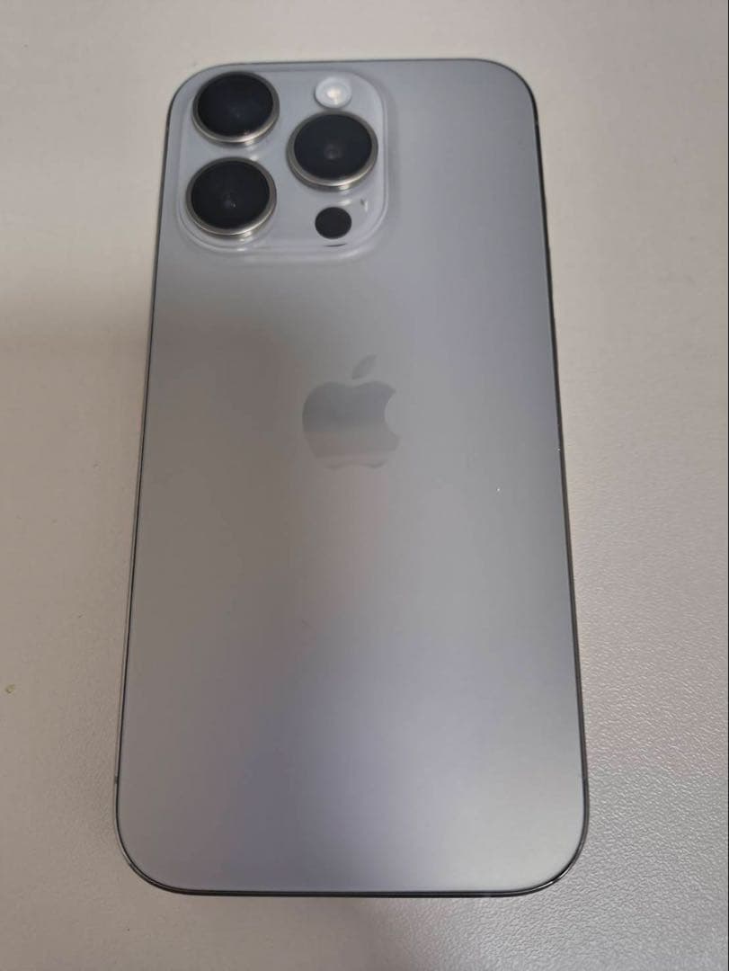 Apple iPhone 15Pro 128GB ナチュラルチタニウム