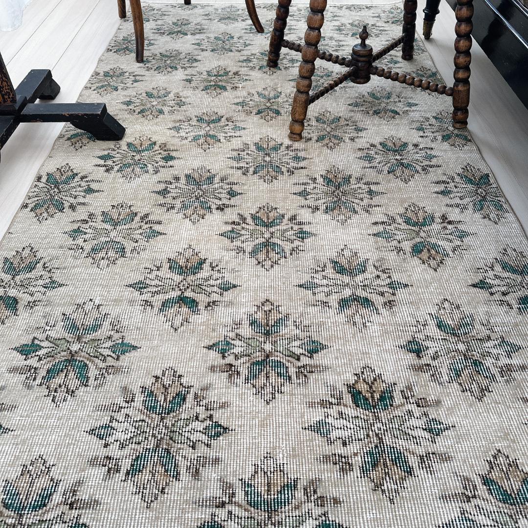 トルコ ヴィンテージラグ A116 ベージュ セージグリーン ダークグリーン