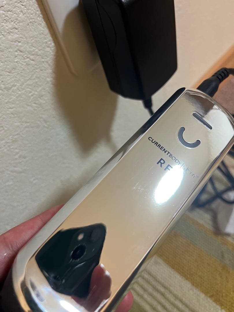 CURRENT BODY RFラジオ派美顔器