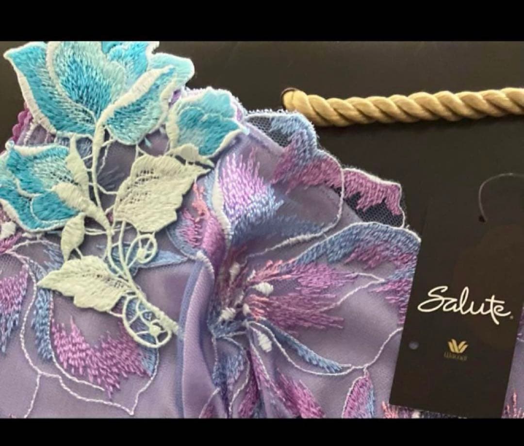 完売品✨WACOAL サルート03g❤️ サルート　スリップ♥︎Mサイズ