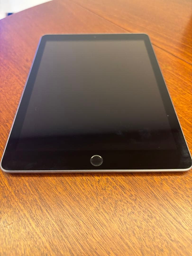 iPad (第6世代) 32GB Wi-Fiモデル