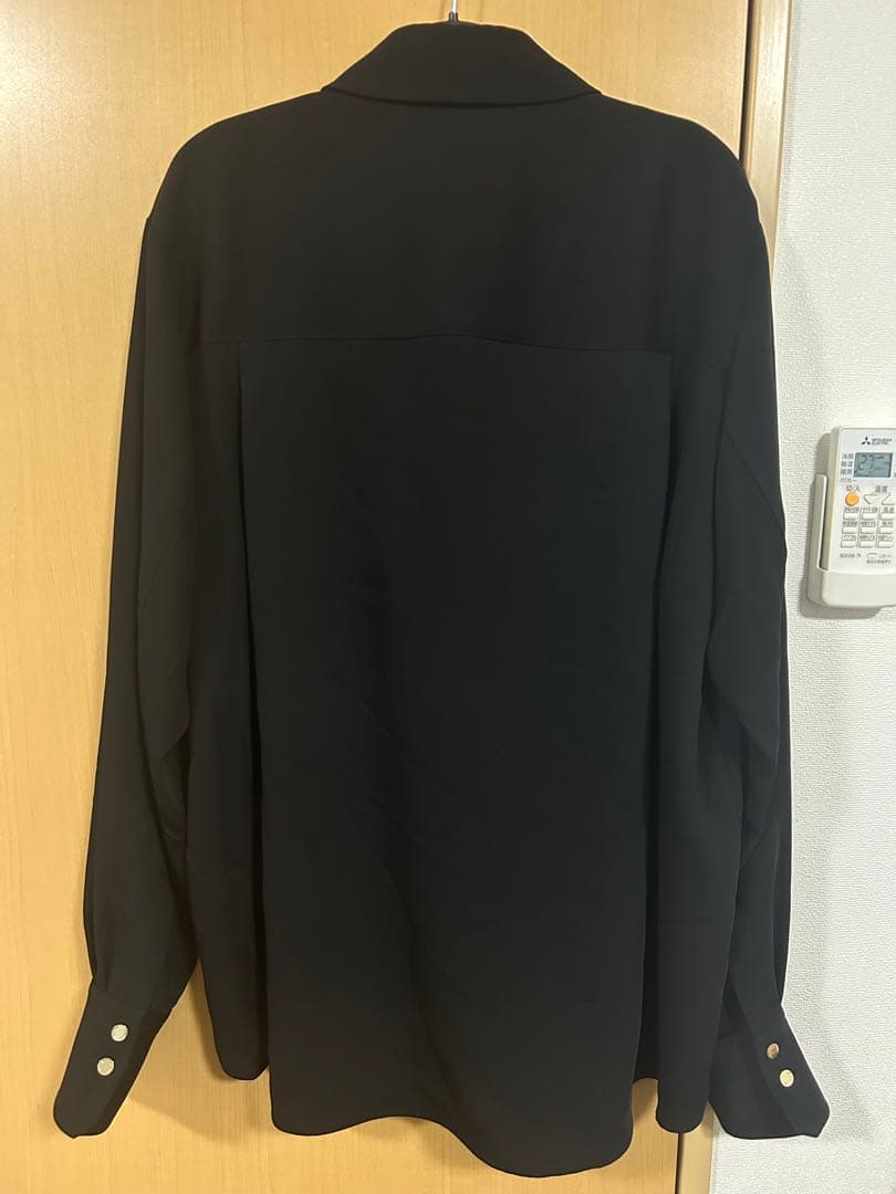 CULLNI クルニ　24-AW-023B 黒シャツ