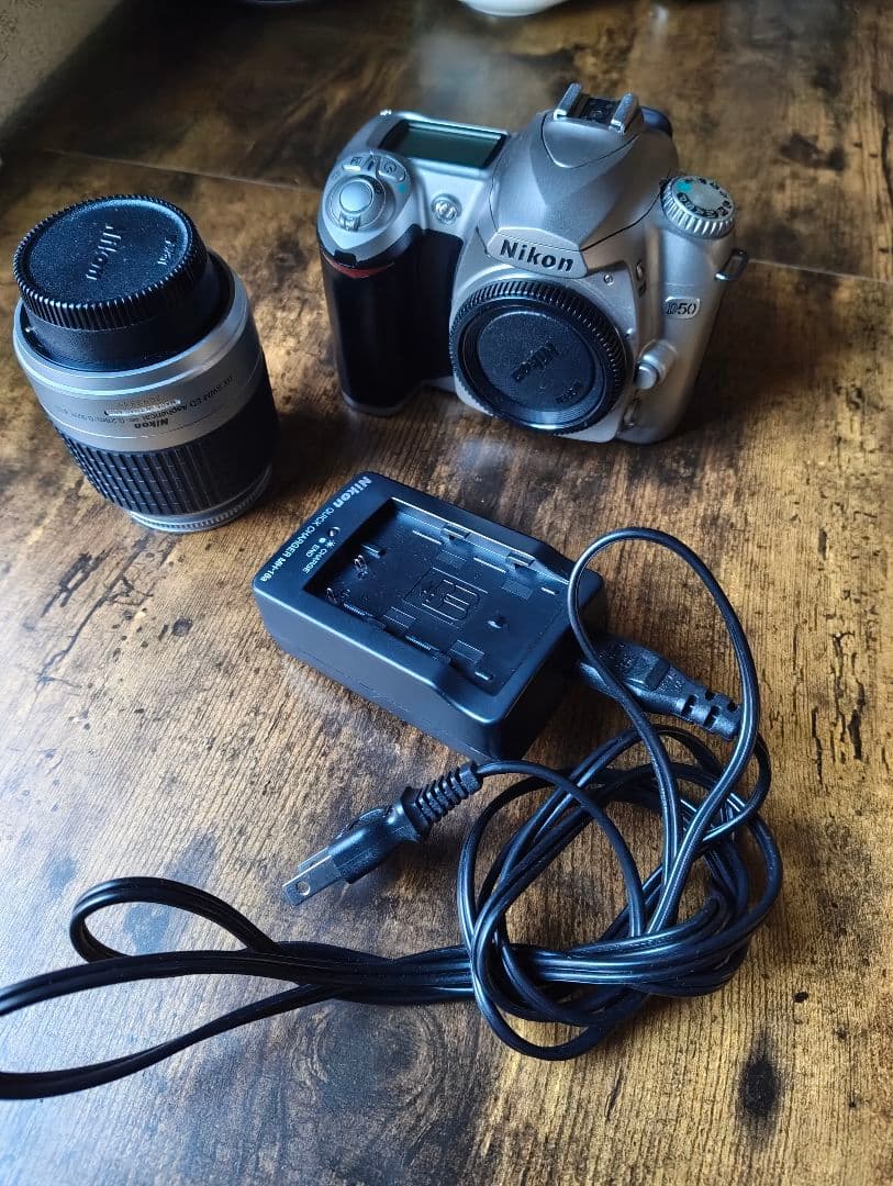 Nikon D50 ニコン シルバー 18-55 シャッター回数13943回！