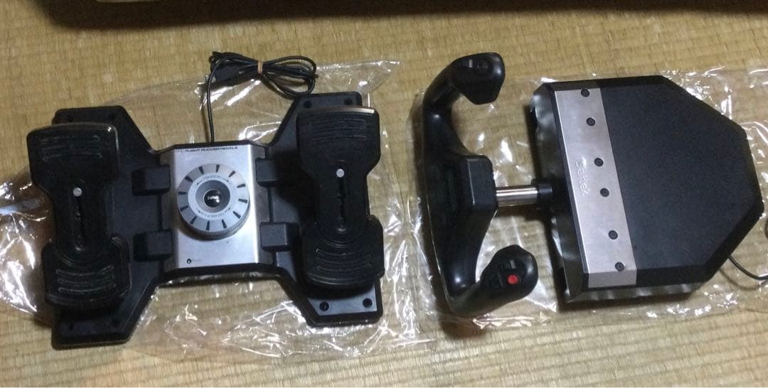 フライトヨーク 操縦桿 フライトラダーペダル フライトスティック ジャンク扱い