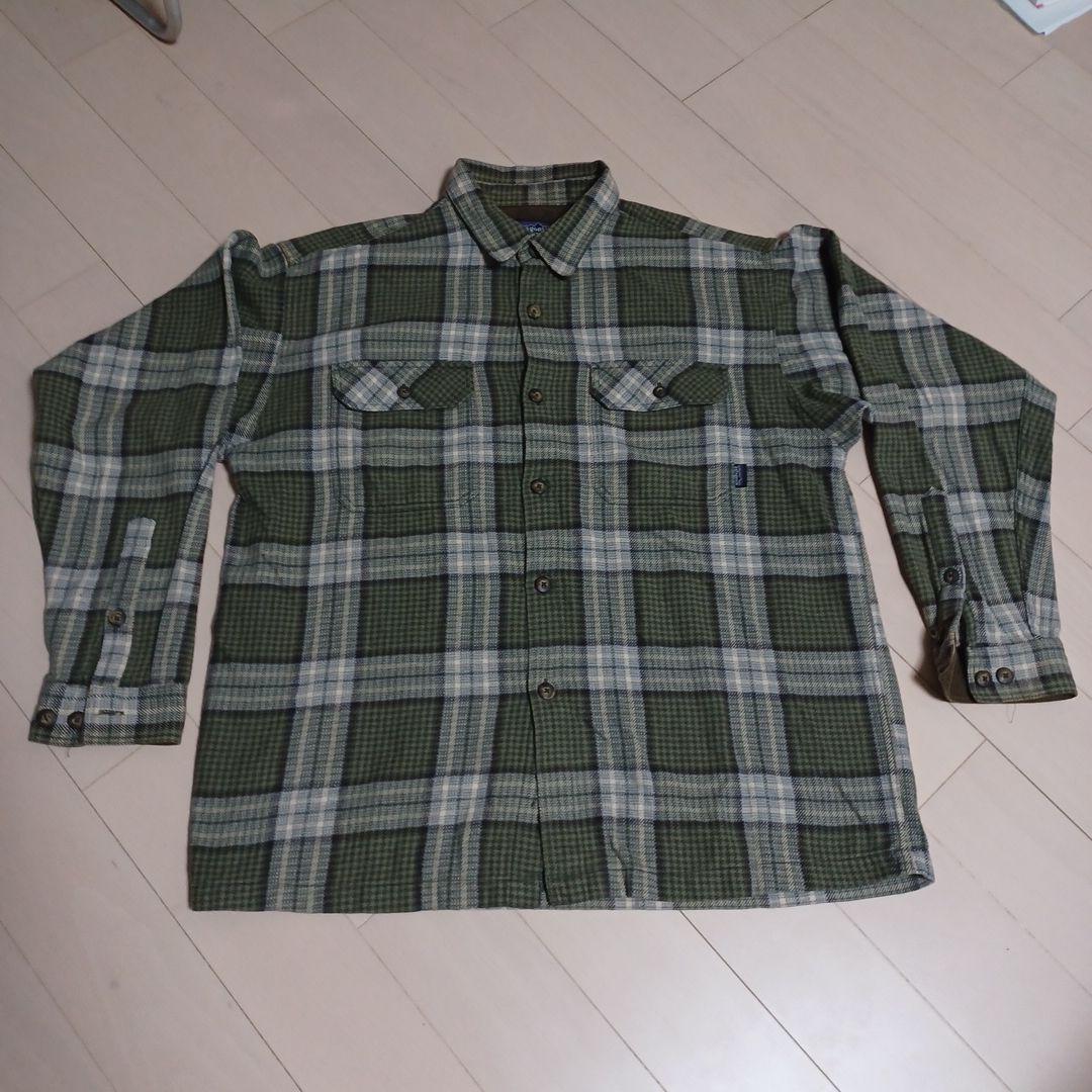 patagonia メンズ M グリーン系チェックネルシャツ
