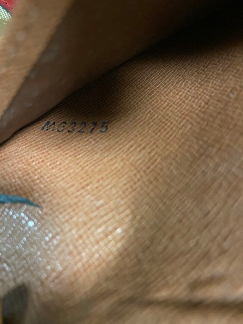 LOUIS VUITTON セリーヌ coach 長財布 二つ折り財布