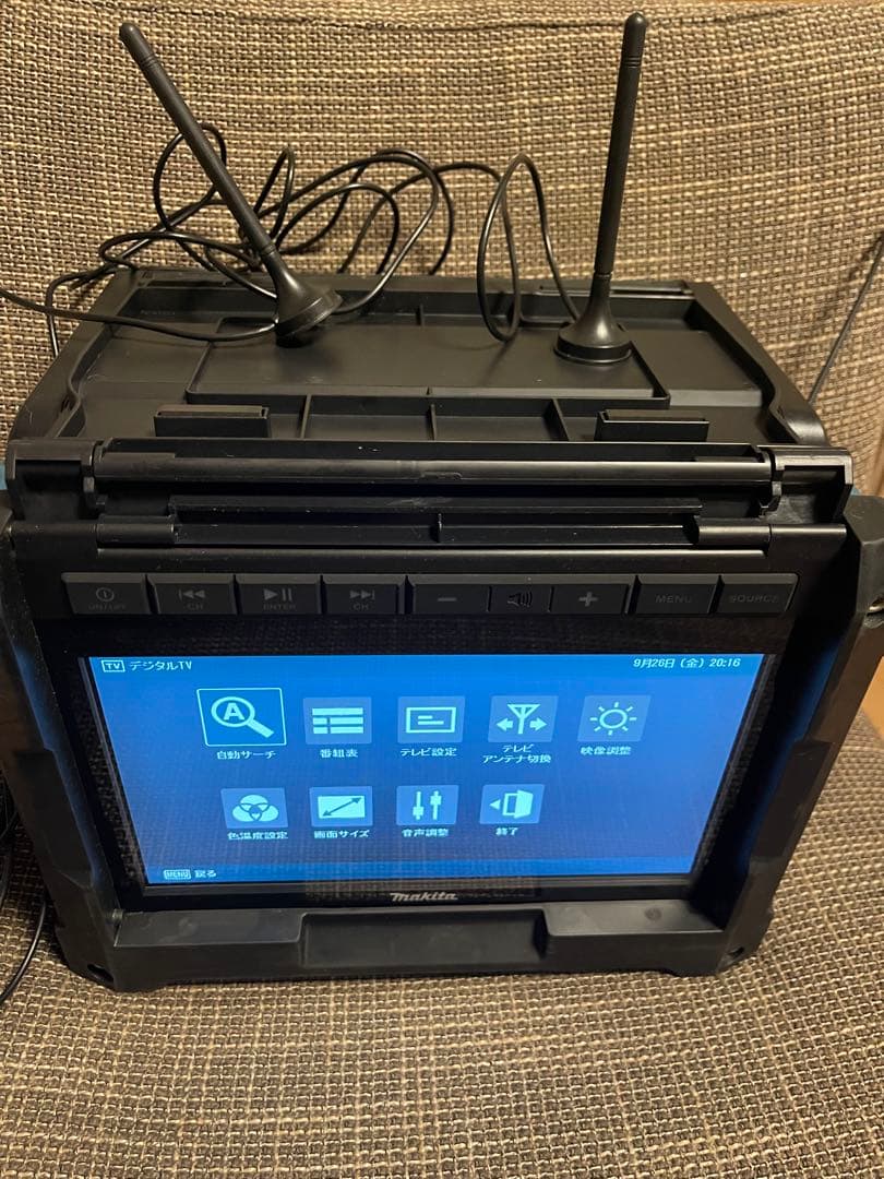 Makita 充電式ラジオ付テレビ　TV100