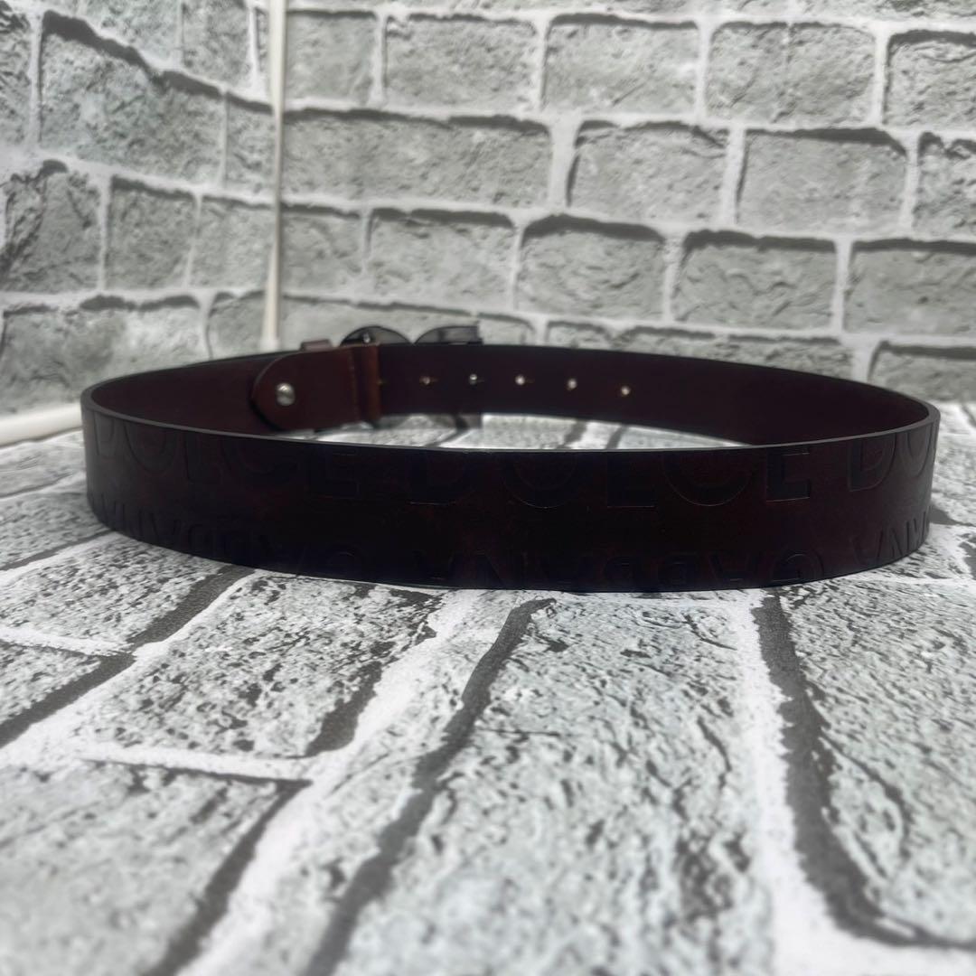 ドルチェ&ガッバーナ メタルバックル DG ロゴ 型押し ブラウン