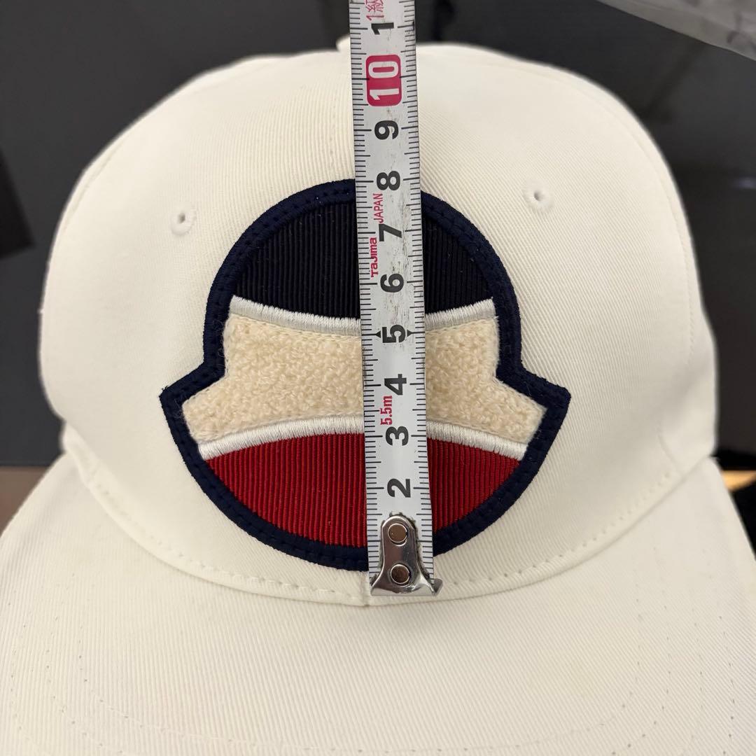 モンクレール　キャップ　デカワッペン　帽子　ホワイト　国内正規品 4K19