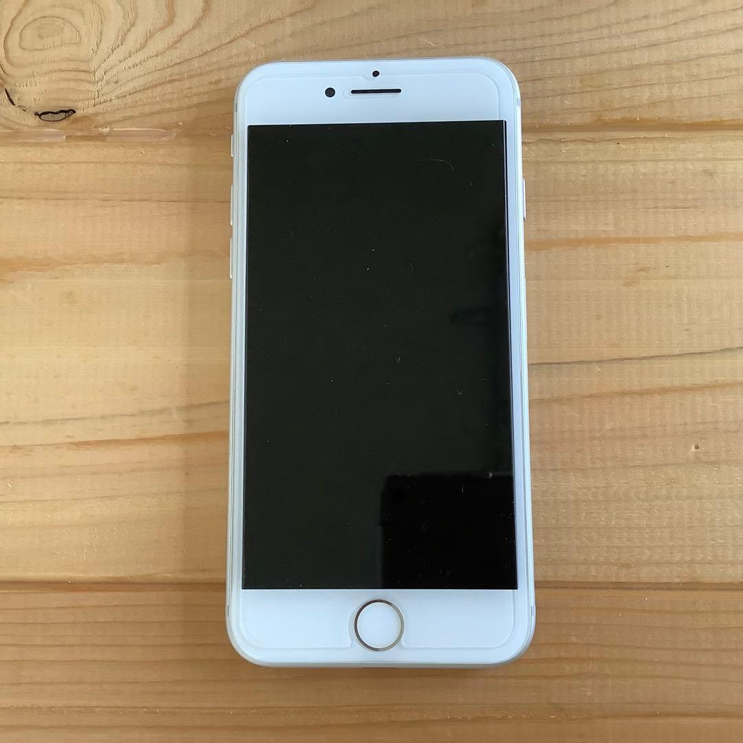 Apple iPhone 8 Silver 64G 中古 現状渡し 部品取り 2