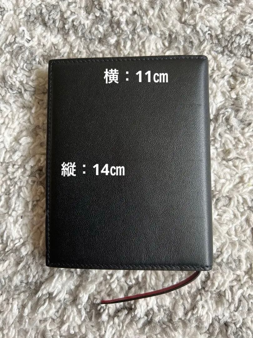 Valentino 黒 レザー パスポートケース