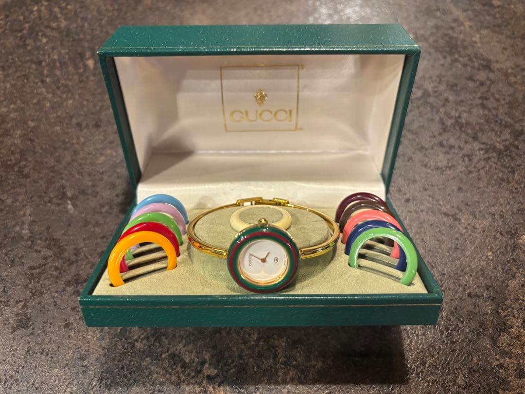 L*p様 GUCCI チェンジベゼル　12色　稼働未確認　　タイムセール