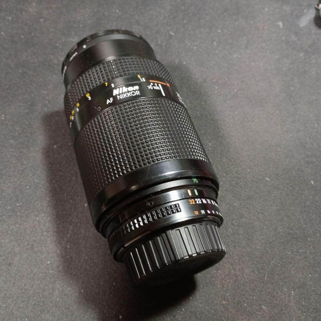 Nikon AF Nikkor 70-300mm レンズ