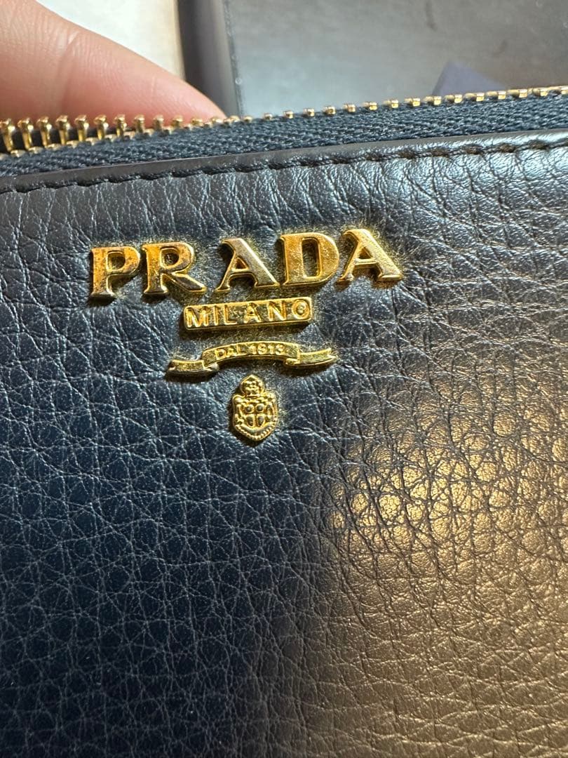 PRADA 美品　ヴィテログレイン 長財布　ギャランティー有り