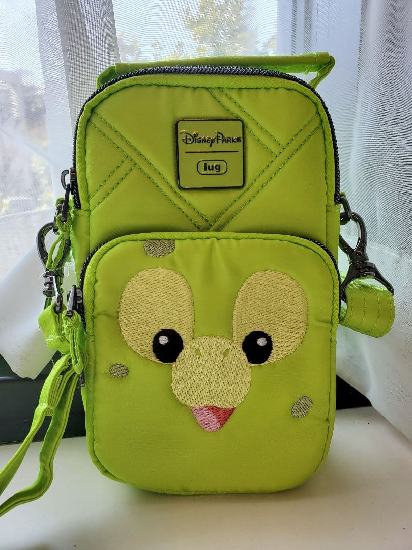 アウラニディズニー　オルメル　ポシェット