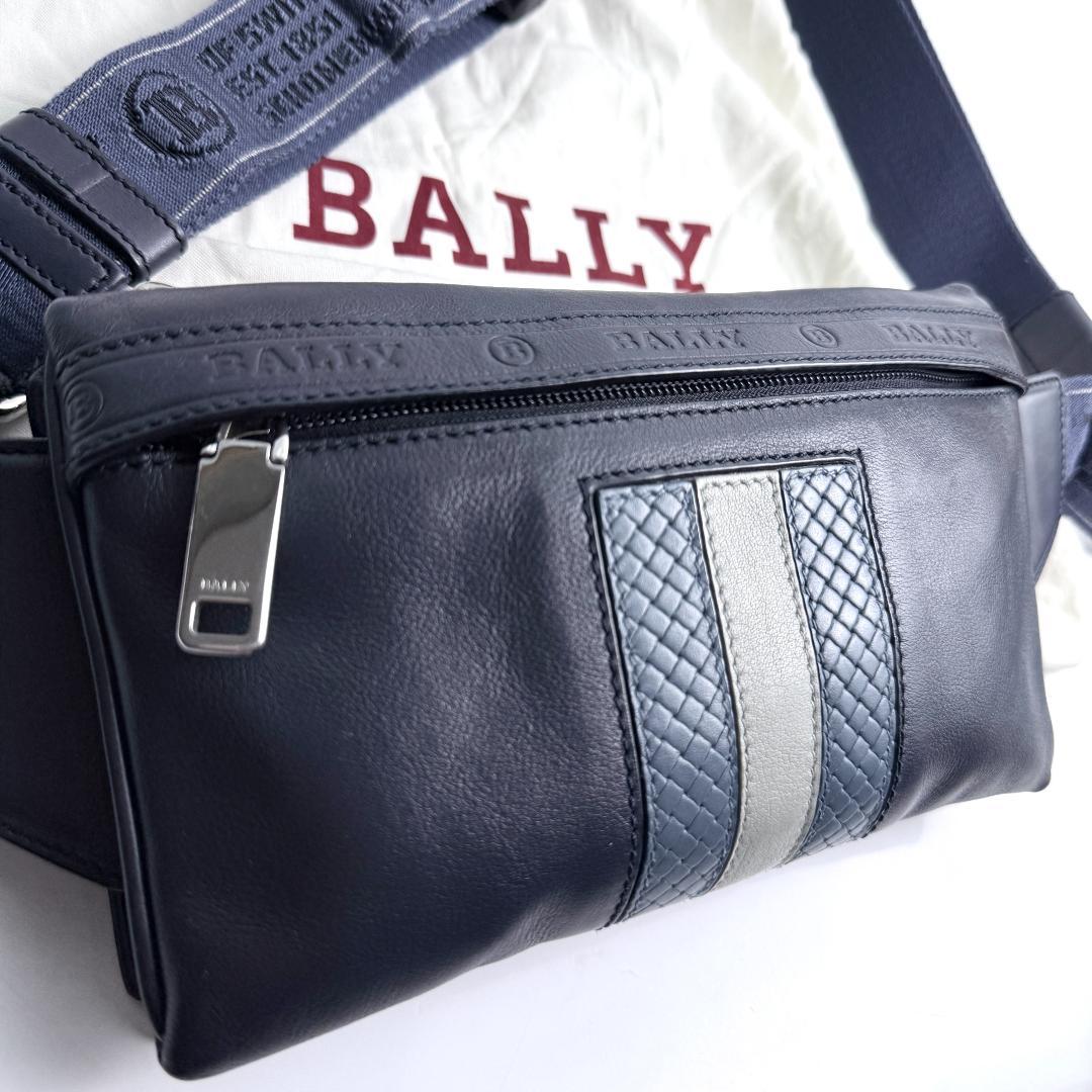 美品 バリー レザー ボディバッグ トレインスポッティング バムバッグ