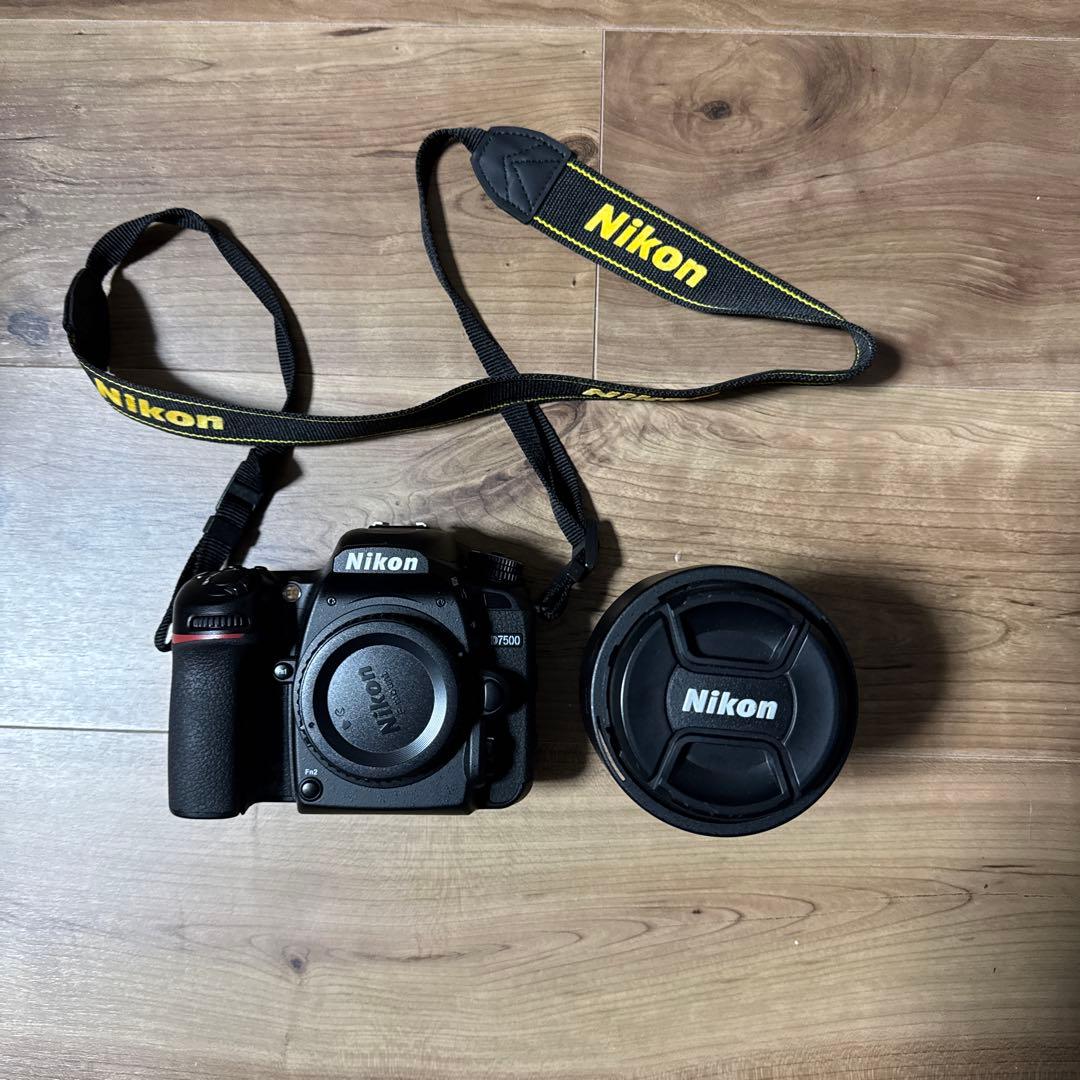 ニコンＤ７５００　１８-１４０mm レンズキット