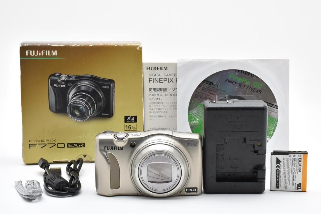 《 美品 》　富士フィルム　FUJIFILM FinePix F770EXR
