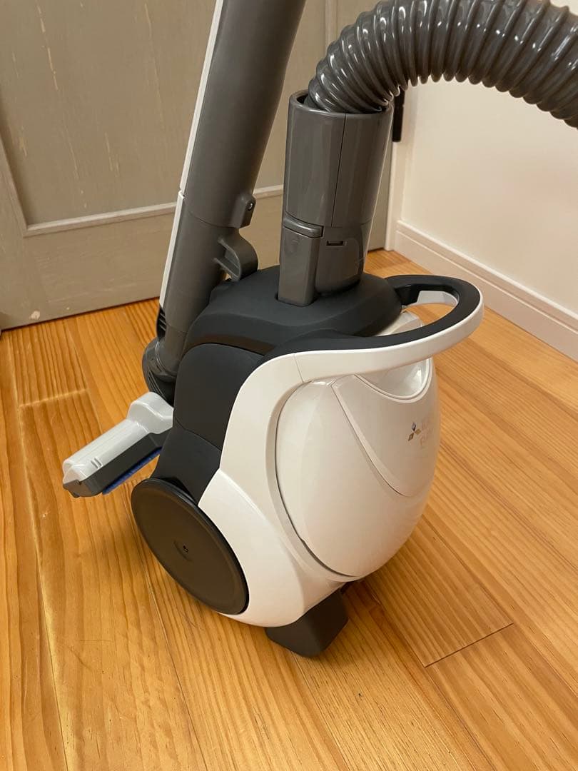 三菱電機Ｂｅ−Ｋ　紙パック式掃除機シャイニーホワイト　ＴＣ−ＦＪ２Ｅ−Ｗ