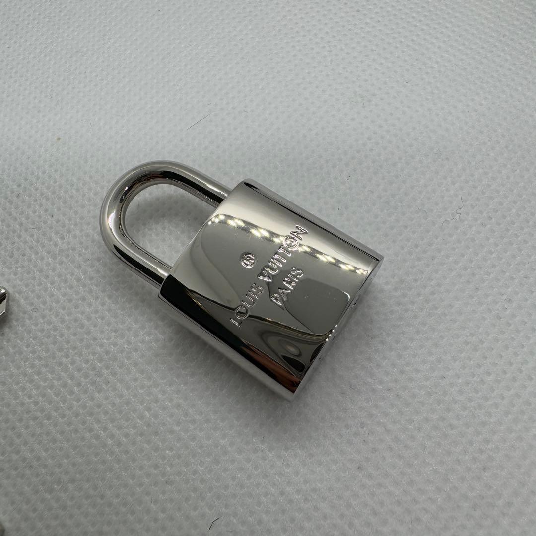 ルイヴィトン LV 鍵 453 南京錠 ネームタグ セット