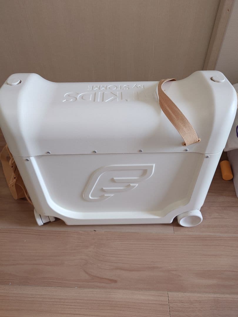 JETKIDS by STOKKE 旅行用キャリーケース ホワイト