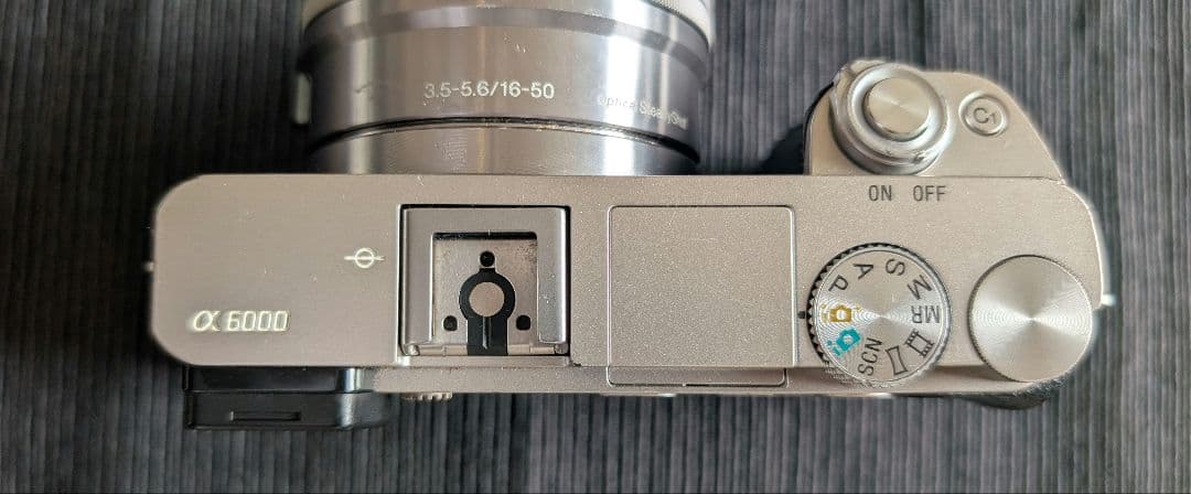 SONY ミラーレス一眼 α6000 ズームレンズキット