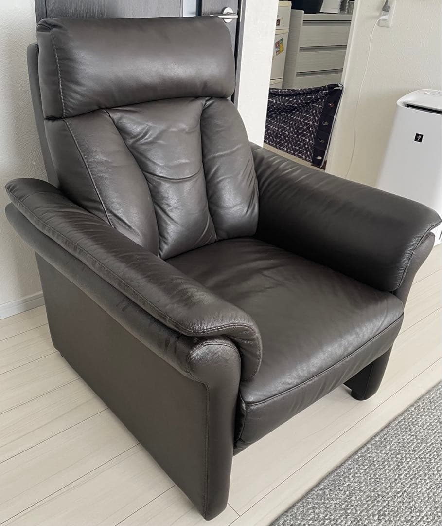 【大特価】ニトリ　１人掛け皮ソファ