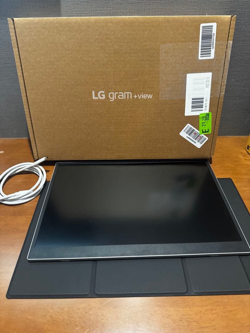 LG モバイルモニター gram +view 16MR70 16インチ