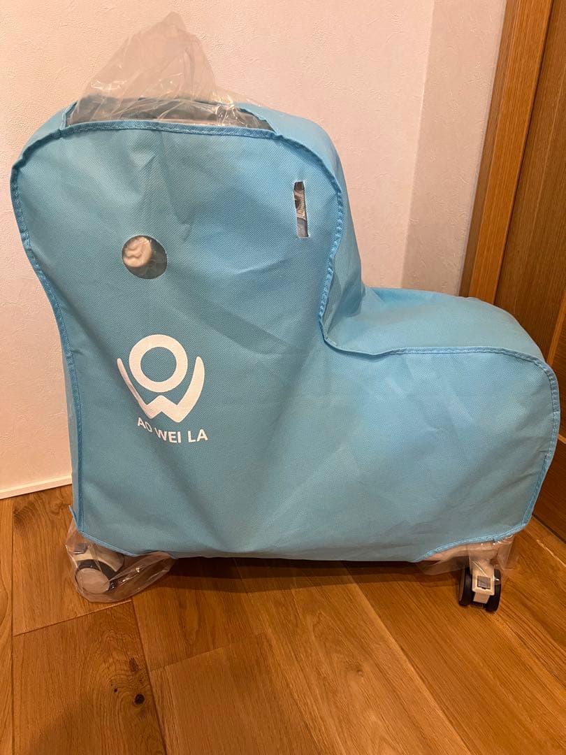 ノリッコ　NORICCO 子供が乗れるキッズキャリー キャリーケース