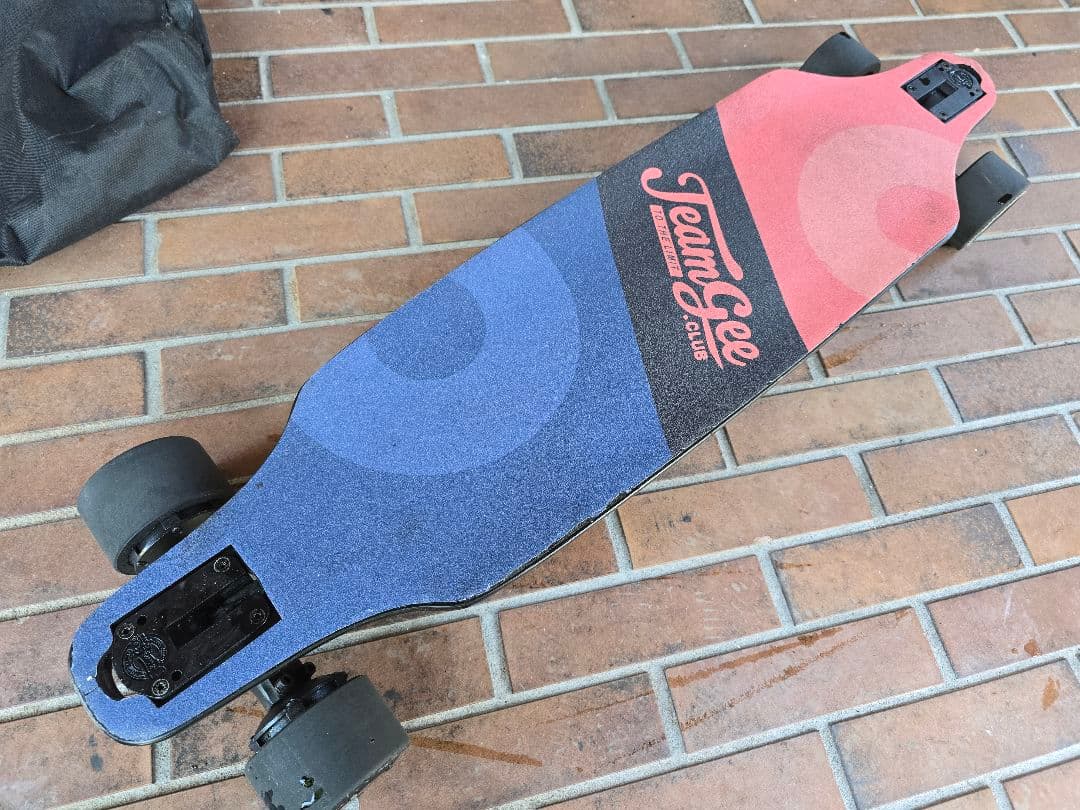 TeamGee H9 電動スケボー スケートボード　ロング 軽量薄型ハイスペック
