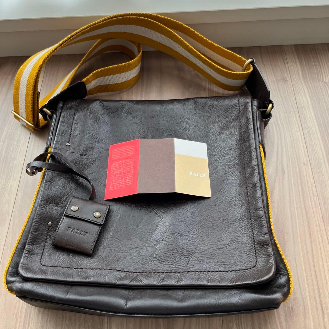しらたま【美品:定番】BALLY ショルダーバッグ ダークブラウン